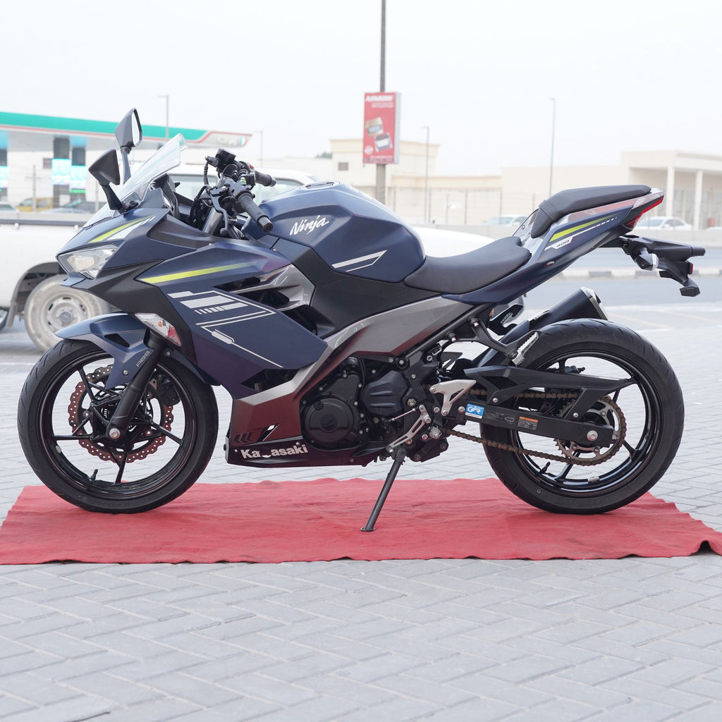 2022 Kawasaki Ninja 400CC for Sale - Call Now +971555598040