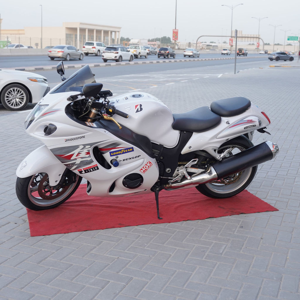 2012 Suzuki Hayabusa 1300CC White Color for Sale - Call Now +971555598040