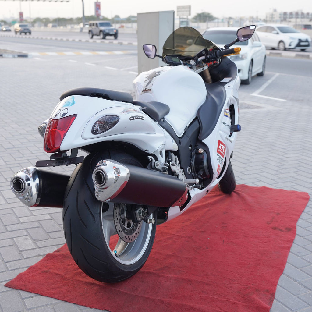 2012 Suzuki Hayabusa 1300CC White Color for Sale - Call Now +971555598040