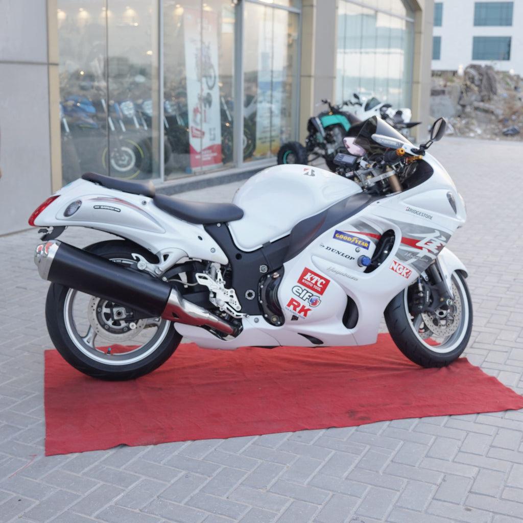 2012 Suzuki Hayabusa 1300CC White Color for Sale - Call Now +971555598040