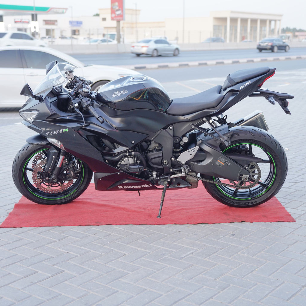 2019 Kawasaki ZX6R Black for Sale - Call Now +971555598040